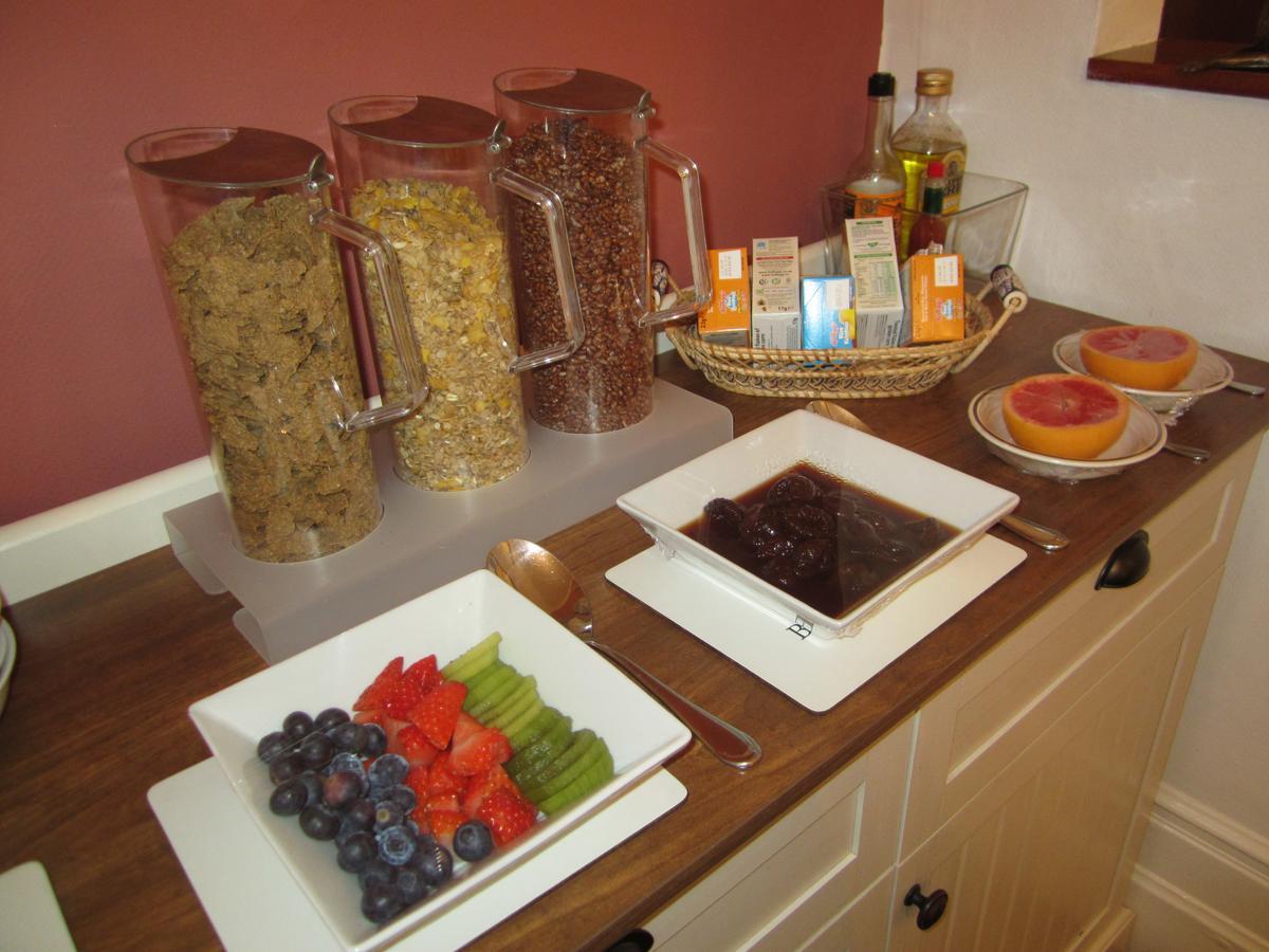 Boyne House Guest House Истборн Екстериор снимка