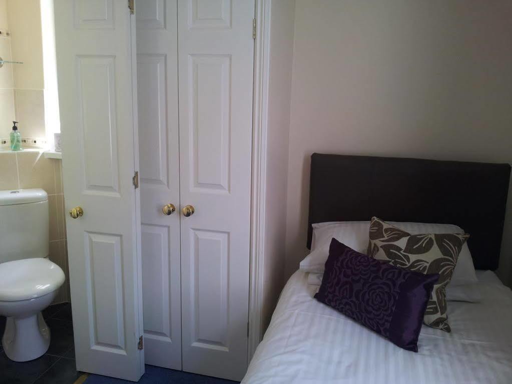 Boyne House Guest House Истборн Екстериор снимка