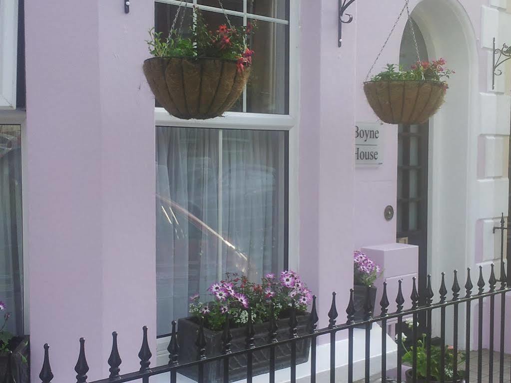 Boyne House Guest House Истборн Екстериор снимка