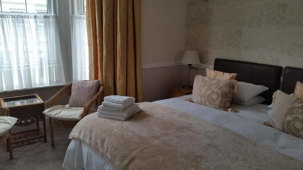 Boyne House Guest House Истборн Екстериор снимка